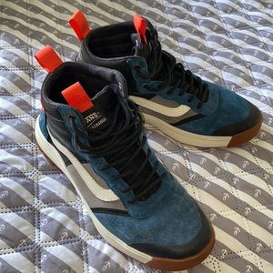 Vans UltraRange Hi DL MTE Mens Size 8 Blue